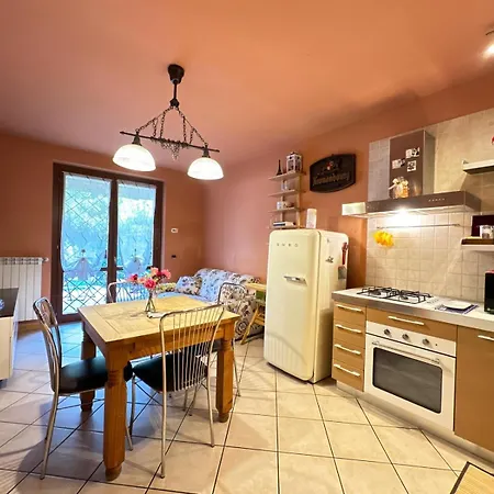 Holiday-home-desenzano Appartamento Desenzano del Garda